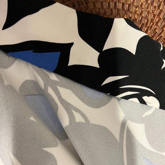 London Times Black and Blue Floral Mini Dress - Picture 14 of 14